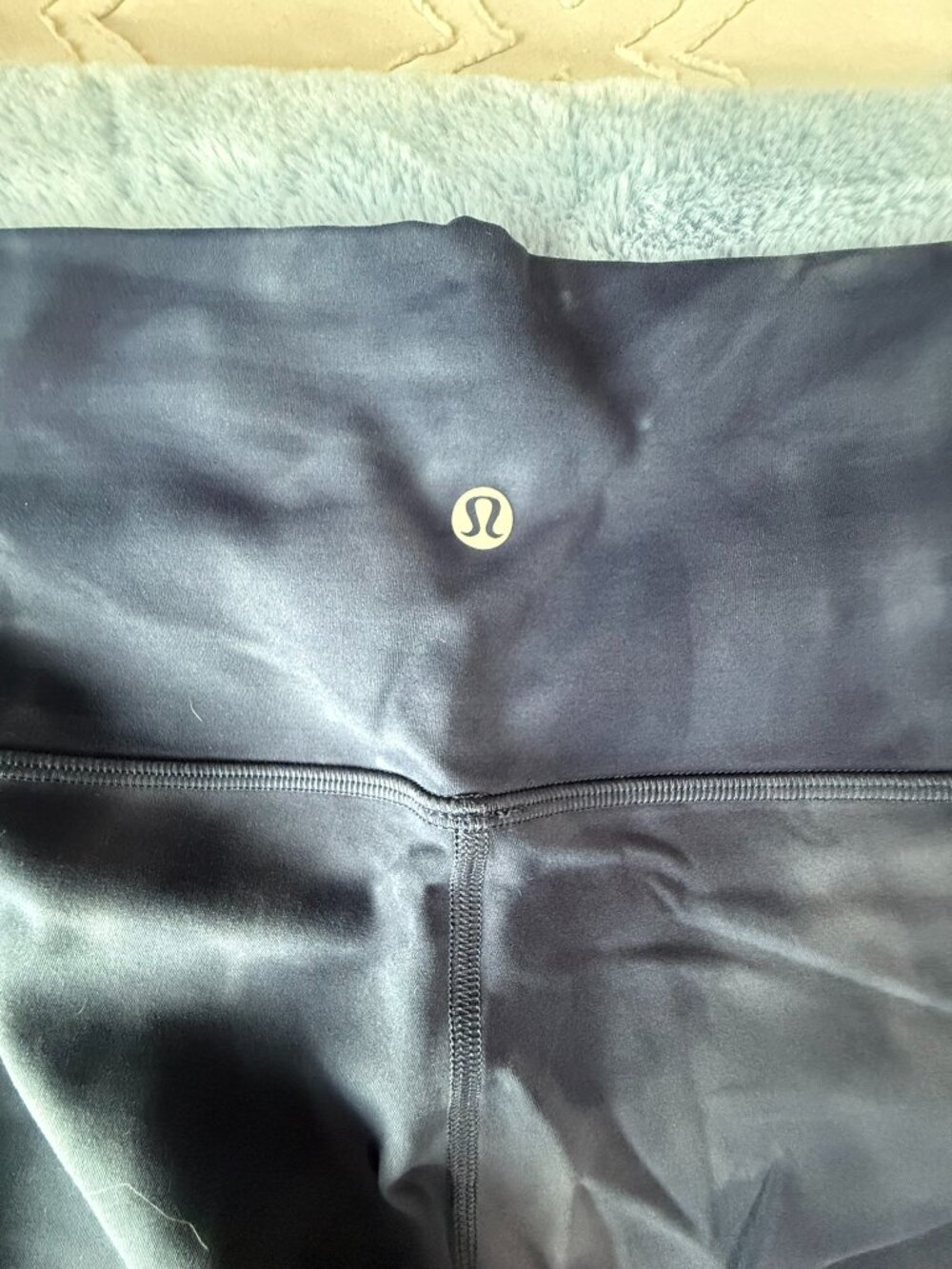 Lululemon Wunder Train Leggings - 25" (black and white - size 8)